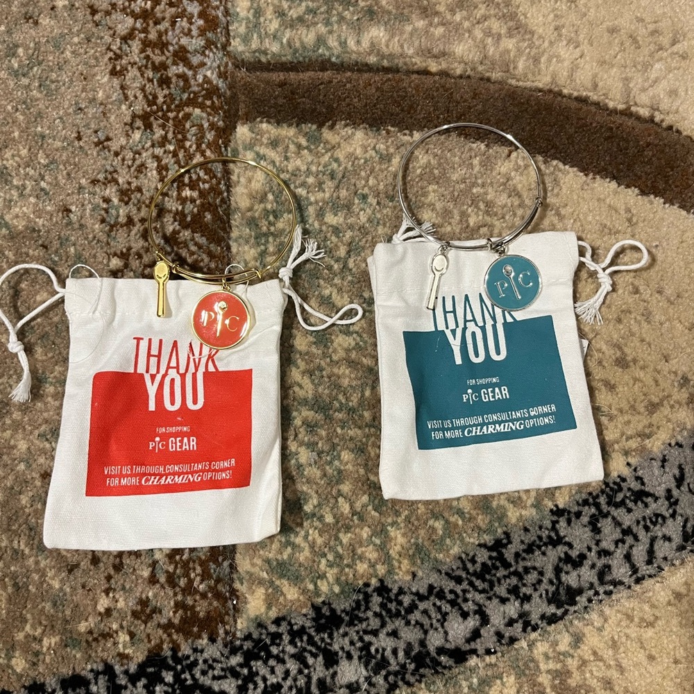 Pampered chef bracelets